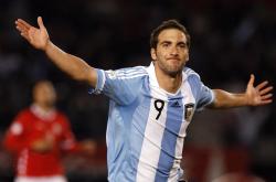 夏季联赛首回合激情夜！保罗里突外投，川崎前锋鏖战莱比锡